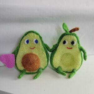 Felt Avocado Valentines day heart